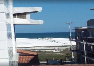 Near Praia do Forte wi-fi and garage! Quiet neighborhood! Less than 100 m from the beach!