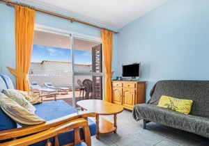 Near the beach with huge terrace, parking and wifi
