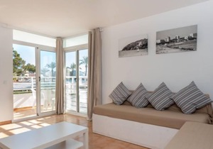 Neighbours Beach by Interhome