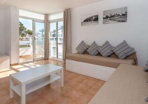 Neighbours Beach by Interhome