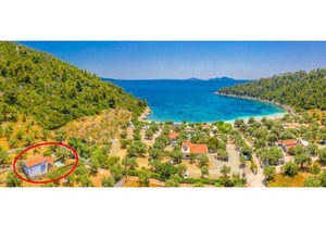 Neptune: Private Pool, Walk to Beach, A/C, WiFi