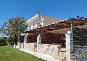Nereids Apartments-Pronoe