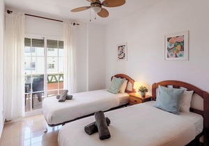 Nerja center - 75 meters from the beach - sea view - 2 balconies - 2 bedrooms