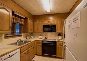 'Nest on Sugar' - 2B Condo w/Clubhouse Access