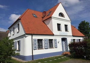 Neue Reihe 43 Villa Regulus OG