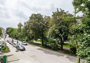New 2 bedroom Apt with balcony, aircon, near Old Town
