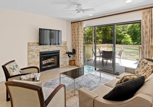 *NEW: 2BR villa in Kingston Plantation, short walk to beach & pool - WHP 22B