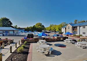 New - 4 BR Put-in-bay Waterfront Condo-All the Comforts of Home- 10 ppl -C211