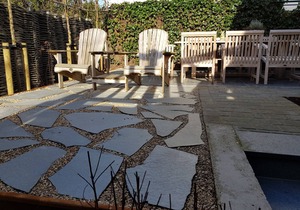 New apartment with garden, terrace, free parking in Duinbergen by the sea