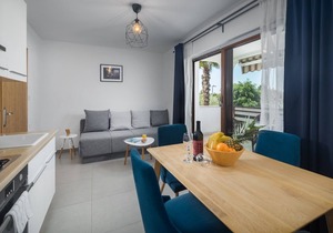 New and modern stylish one bedroom apartment in one of the best locations in Porec, close to the beach