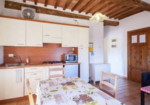 (NEW) Apartment (D) with swimming pool, jacuzzi and tennis court in Tuscany