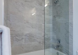 New Condo in Downtown Toronto with CN Tower View