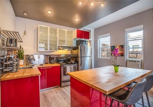 New Contemporary, Historical Unit from 5 Star Host