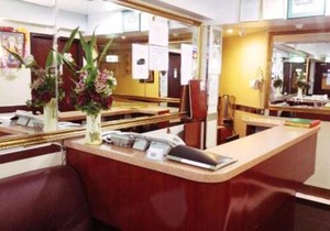 New Day Night Hostel RECEPTION 24 HOUR BLOCK D CHUNGKING MANSION TSIM SHA TSUI KOWLOONN