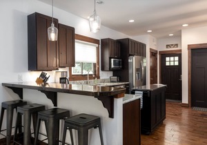 New downtown Whitefish listing - New furniture - AC - walk to everything - close to Whitefish river
