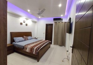 New & elegant 1BR Flat for Families,tourists,4k Netflix,wifi,E11 Markaz