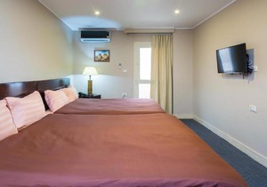 New Giza Pyramids INN