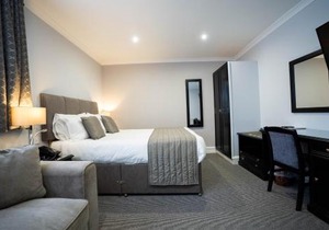 New Inn Hotel