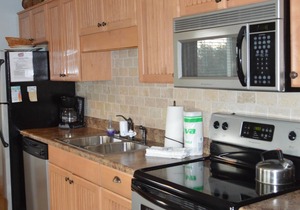 New Listing!! Cozy 1 bedroom condo in quiet setting on the second floor!!
