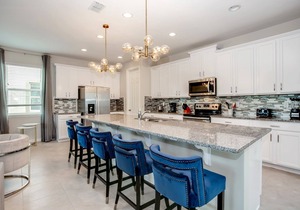 New Listing! Solara Resort, 8mi to Disney & 15mi to Universal - FS309887