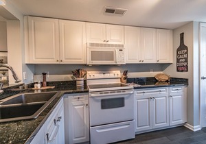 NEW LISTING - Renovated Ocean Front Harbor Island Villa
