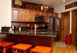 New Luxury Condo Steps to Lifts - Amazing Views