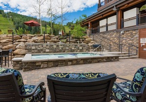 New Luxury Condo Steps to Lifts - Amazing Views