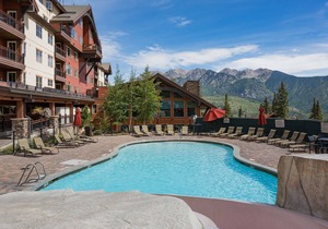 New Luxury Condo Steps to Lifts - Amazing Views