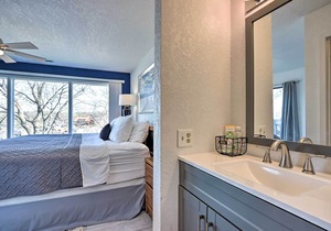 NEW! Osage Beach Condo w / pools and boat dock access