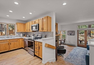 New renovated McCloud Condo in the middle of Town