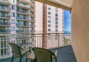 · NEW! Stunning Condo, Sleeps 6. Waterpark, Pools and Lazy Rivers!