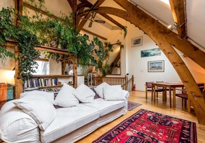 NEW Superb 3 Bedroom Flat Close to City of London!