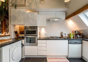NEW Superb 3 Bedroom Flat Close to City of London!