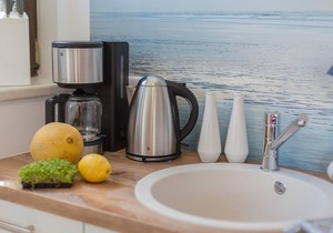 New, very chic studio for 2 people near the beach with barrel sauna