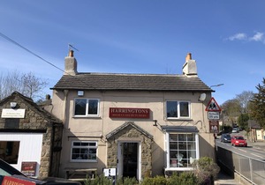 Newly refurbished, modern apartment in Hathersage, with parking