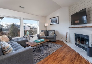 Newly Remodeled! Sunny Days B302 at Park Pointe with community pool.