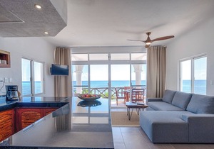 Newly Updated Beachfront Condo with Terrace, Pool & Daily Service