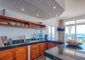 Newly Updated Beachfront Condo with Terrace, Pool & Daily Service