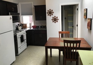 Newport Inn #3 - Walk to Levee and Downtown Cincinnati/REDS! Parking Included!!