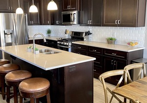NEW🌟Spacious, Zion Village 7BD/6BA, Sleeps 32, Pool, Lazy River, View