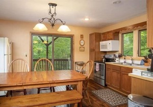 NF17- Cool Creek side home! Hot Tub! Pets ok!
