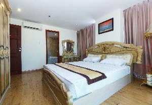 Nhat Linh Hotel & Suites Da Nang