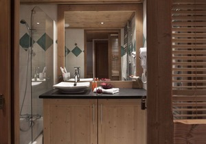 Nice apartment for 6 guests with WIFI, hot tub, pool, TV, terrace, pets allowed and parking