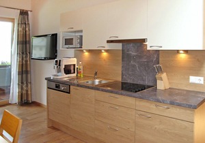 Nice apartment for 4 guests with WIFI, TV, balcony and parking