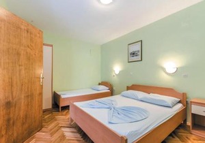 Nice Apartment In Bosana With Wifi