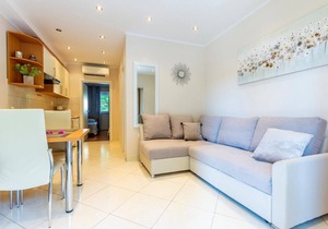 Nice apartment in Kastel Novi with WiFi