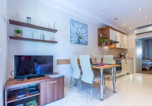 Nice apartment in Kastel Novi with WiFi