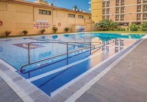 Nice Apartment In Malgrat De Mar With 2 Bedrooms, Wifi And Outdoor Swimming Pool