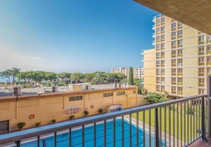 Nice Apartment In Malgrat De Mar With 2 Bedrooms, Wifi And Outdoor Swimming Pool