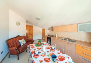Nice apartment in Porto Alabe with WiFi